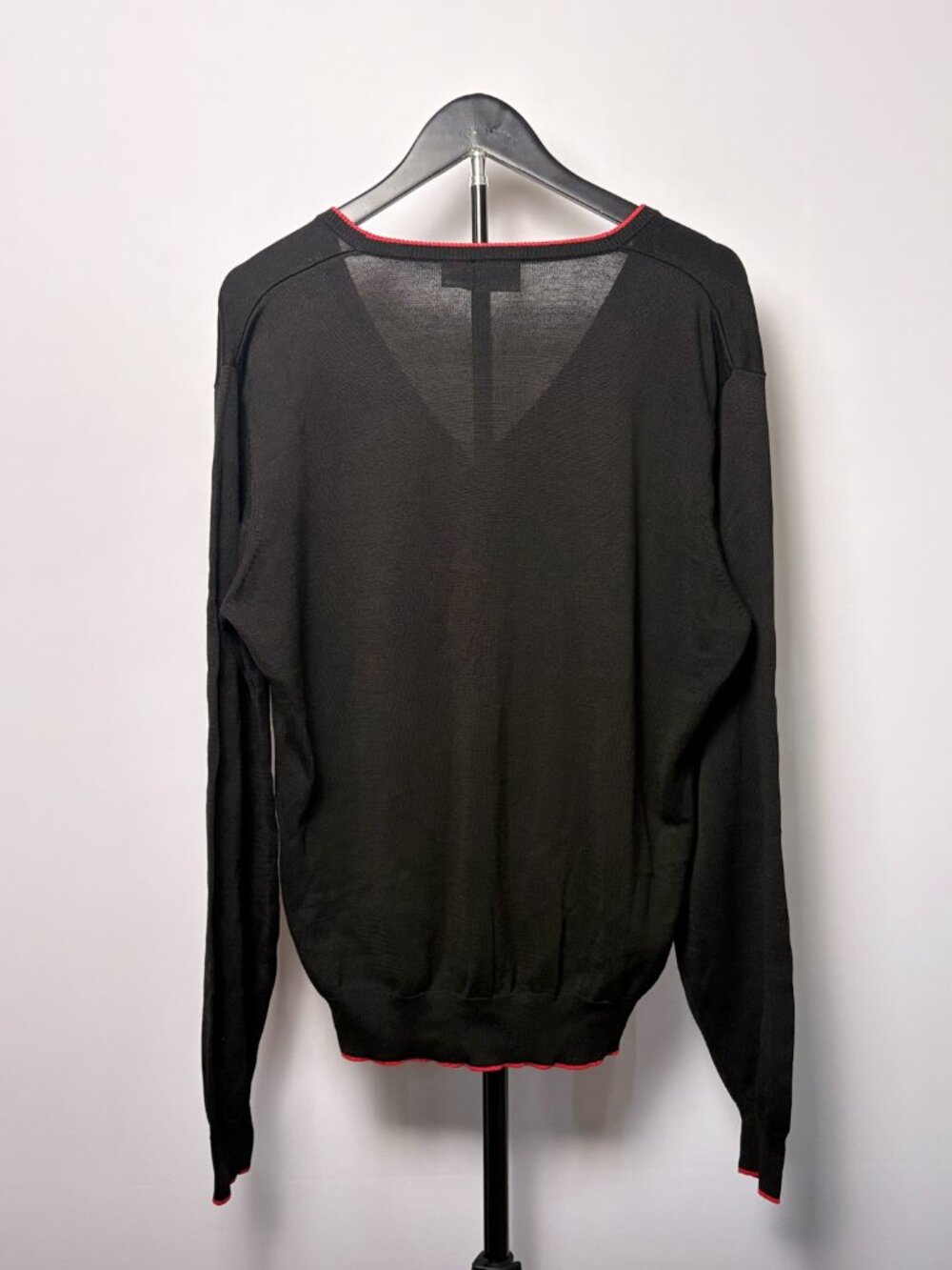 Tail Women's Silk Blend Cardigan Sweater Size Large Black w/ Red Contrast Trim - Picture 3 of 8